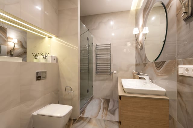 Baño compartido impecable